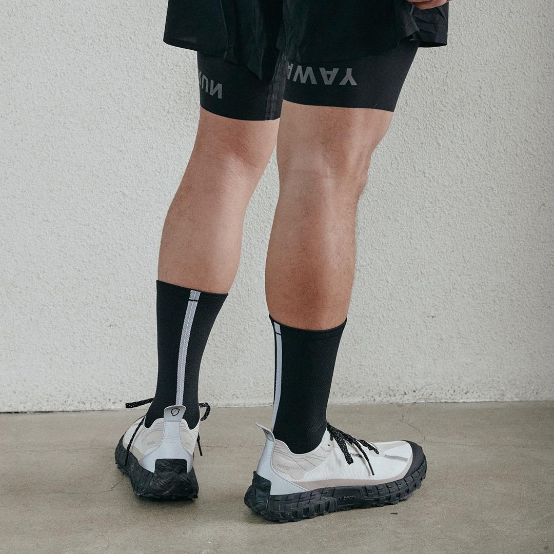 STP201-1 Running Socks V1: Black