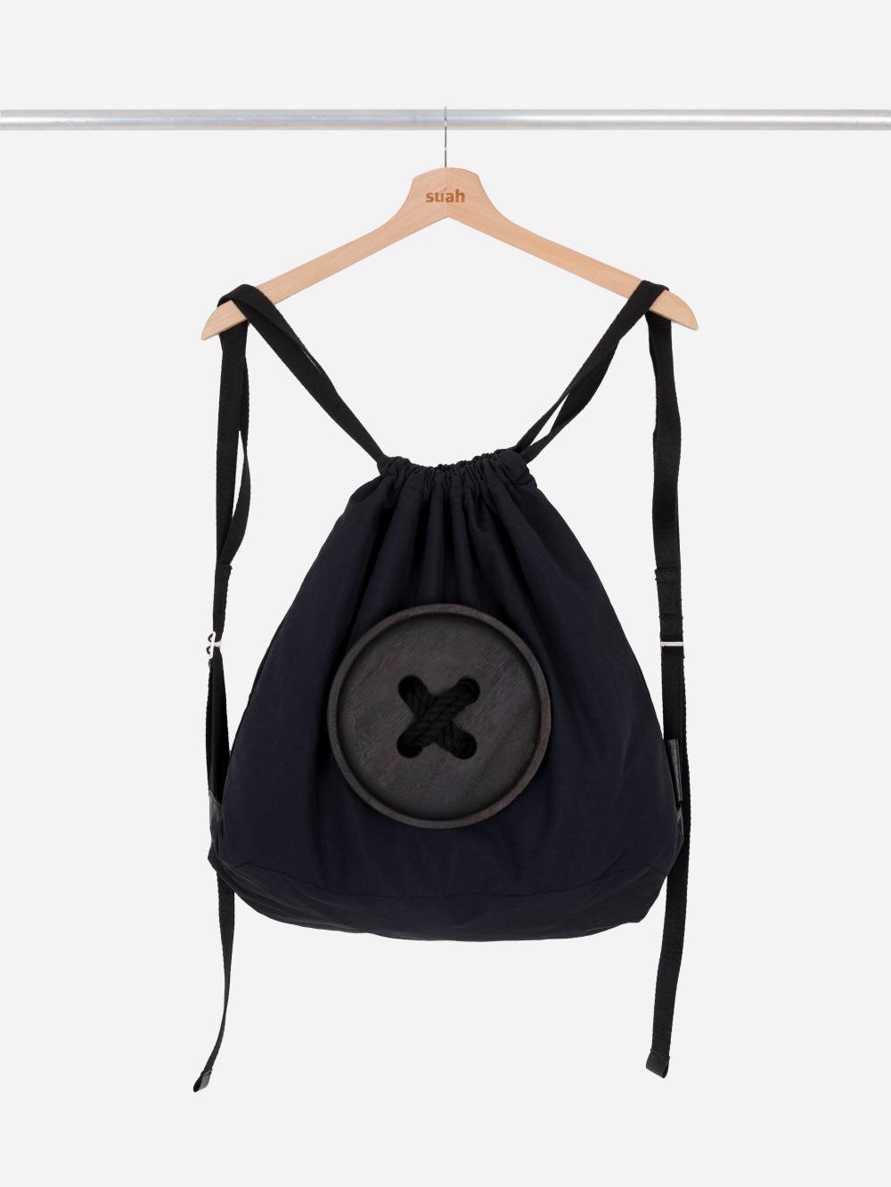 Big Button Draw Bag / Black