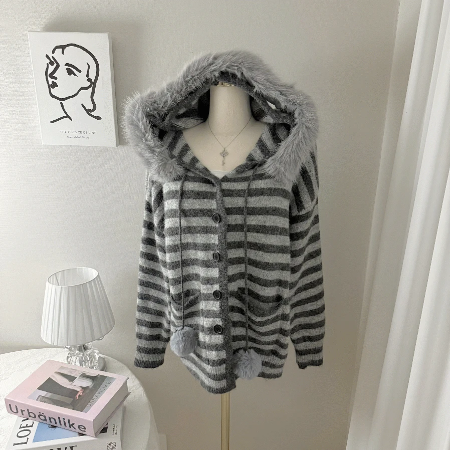 2c 퍼넬 스트라이프 폼폼이 오버핏 후드 가디건