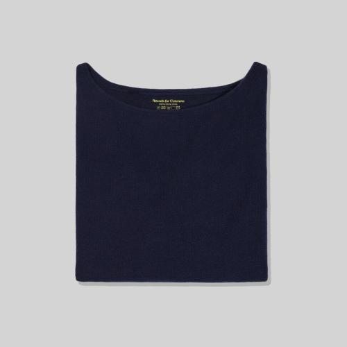 Restrained boat neck tee shirt (Navy)