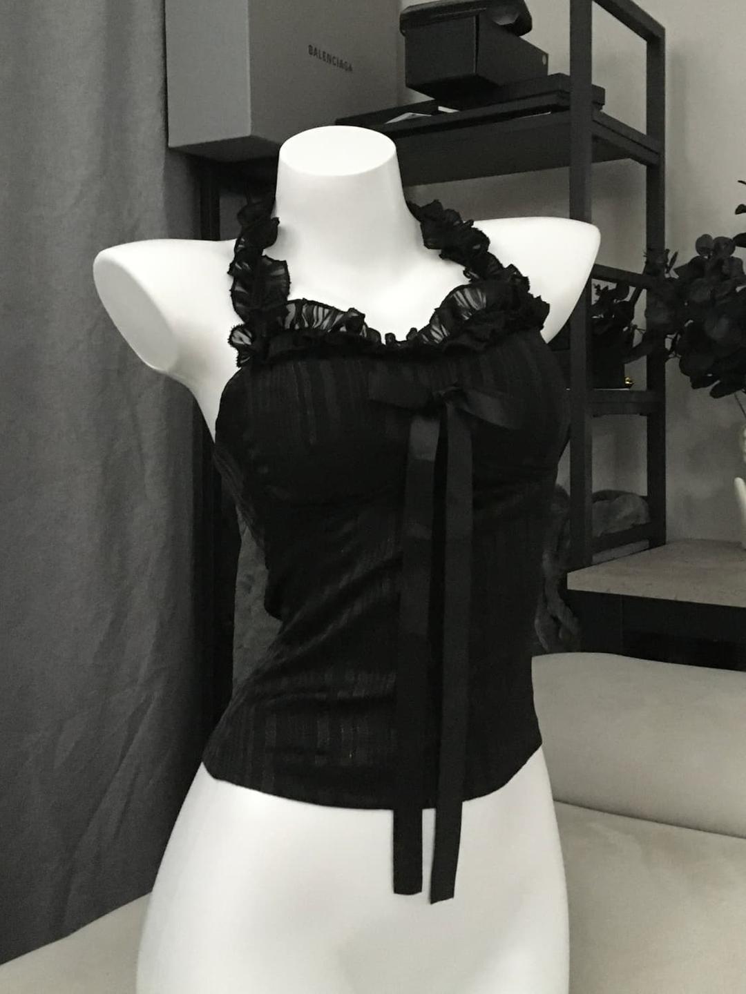 ༒ lace ribbon halter top | 후루츠패밀리