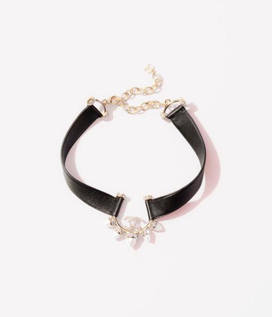 샤넬 초커 CHANEL CHOKER Metal, Lambskin, Resin & Diamanté Gold