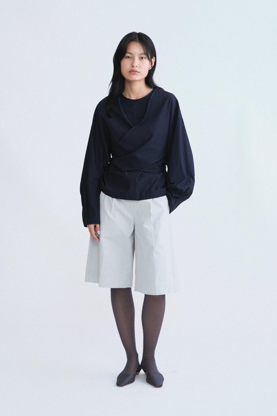[10차] DRAPED BLOUSE (NAVY)