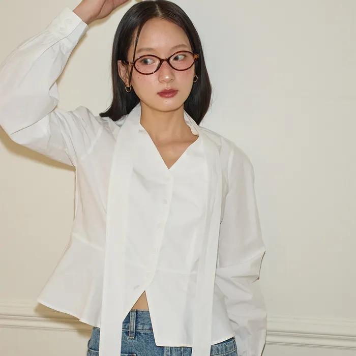 V-neck Tie Cotton Blouse_ White