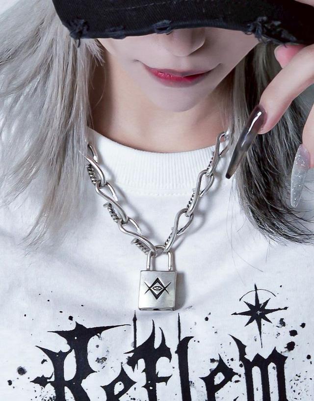 ILILIL ililil【イルイルイル】地雷ちゃんの覗かせクロスリブ