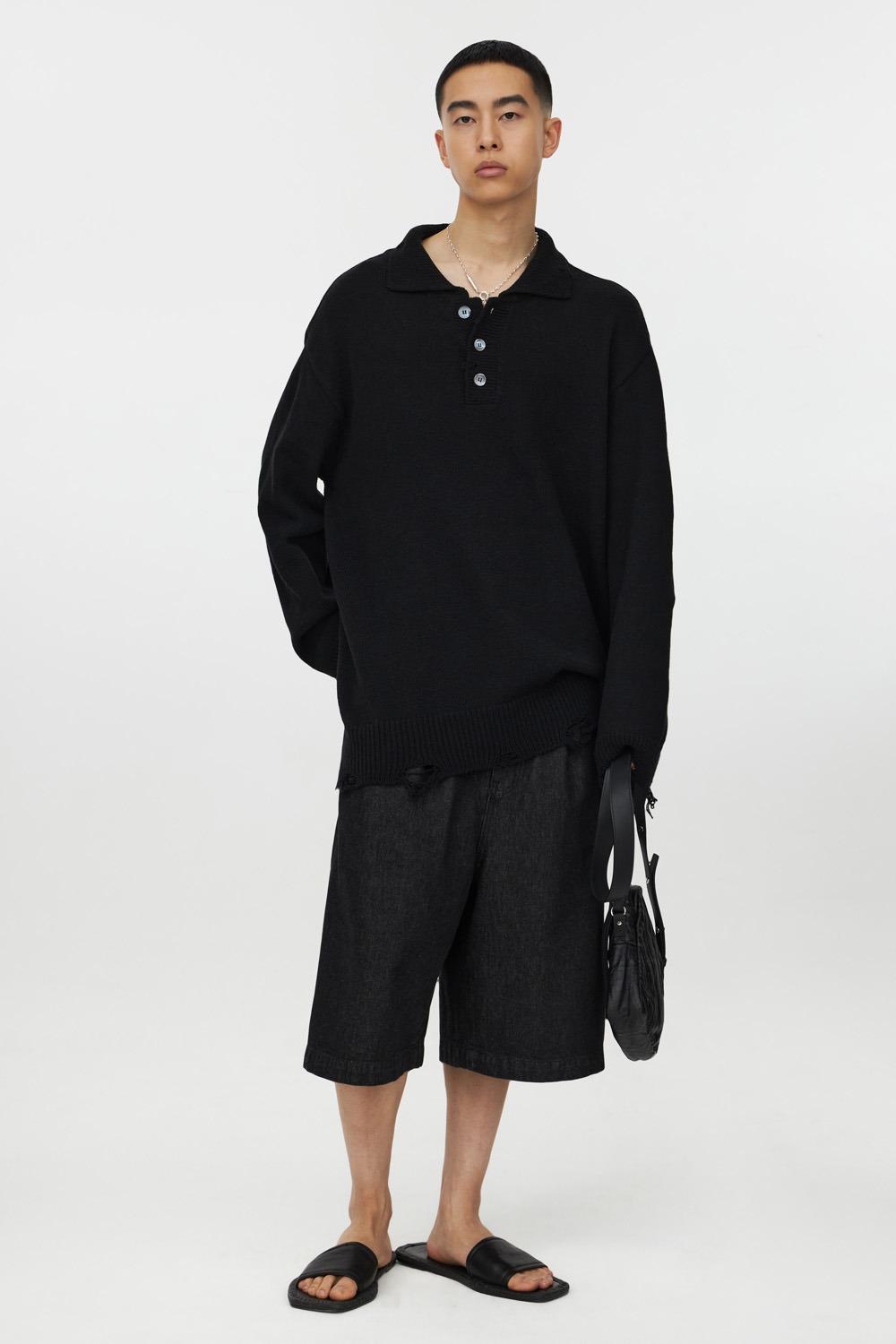 Damaged Knit Collar T-shirt