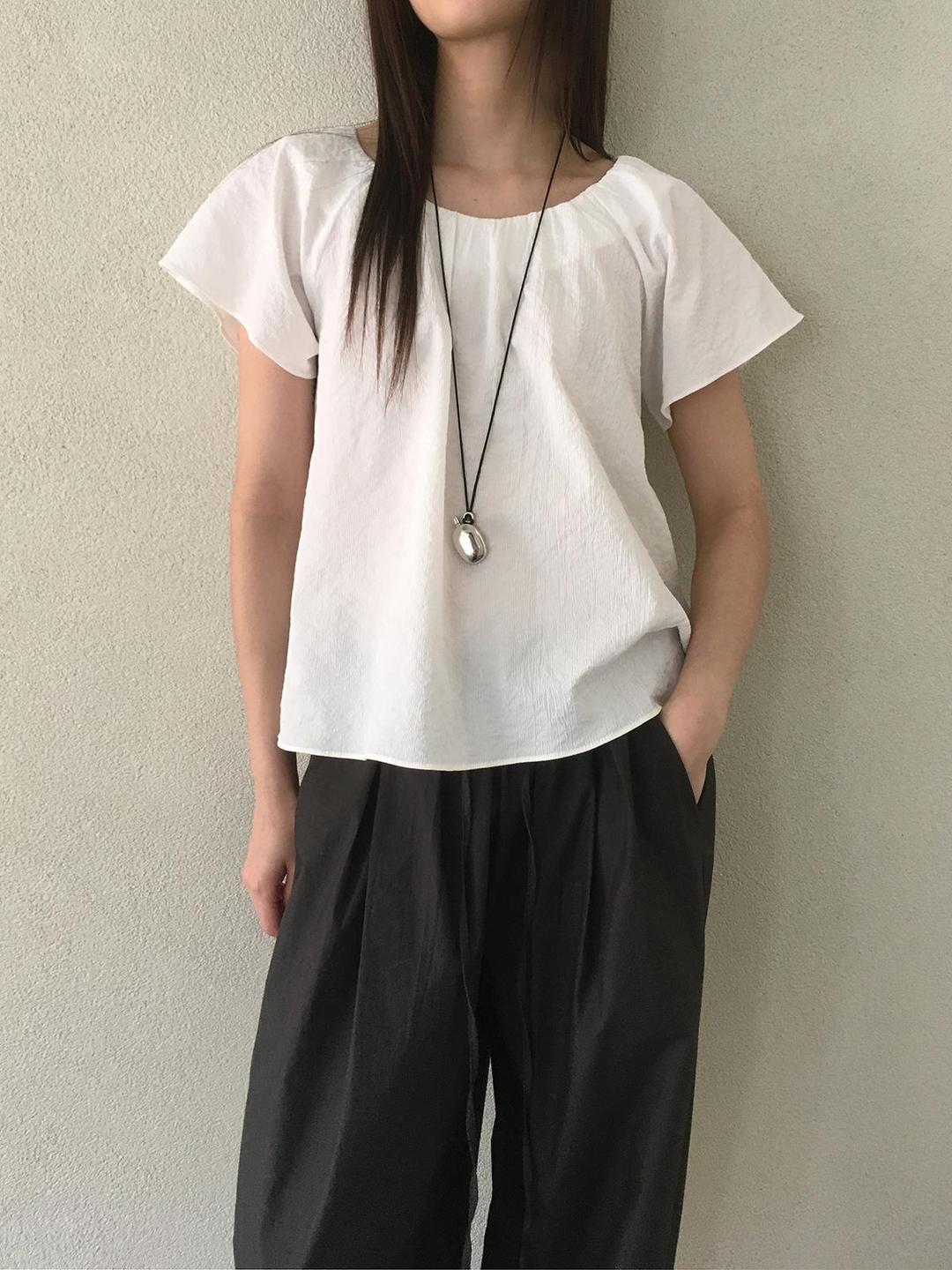 미엔느 [미엔느] airy shirring blouse / 에어리 셔링 시어서커 블라우스 (2col)