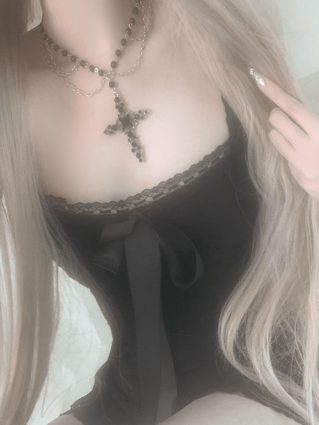[only suzen] Benian Two-Chain Vintage Black Cross Necklace