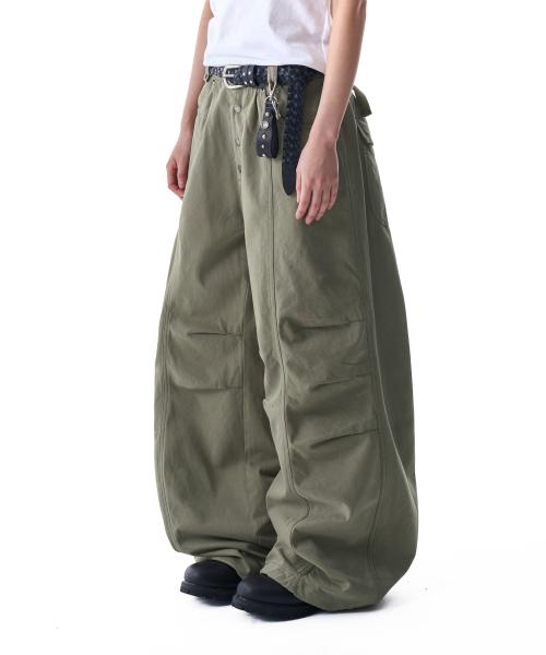 Knee Pin-tuck Studded Cotton Pants (Khaki)