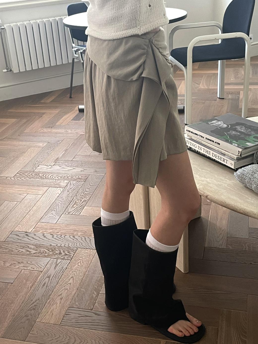 Currot shorts