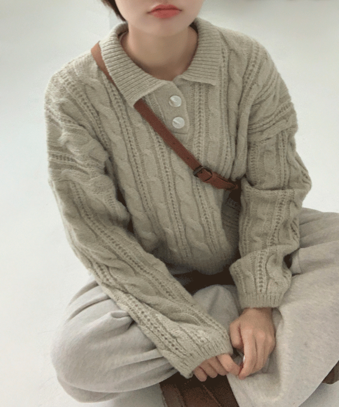 피치 꽈배기카라니트