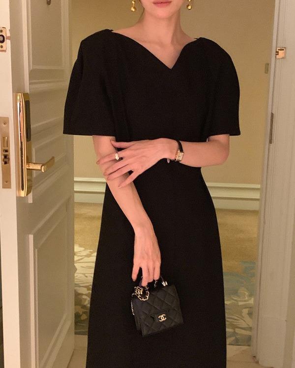 클루이 브이넥 물결  퍼프 하트넥 원피스