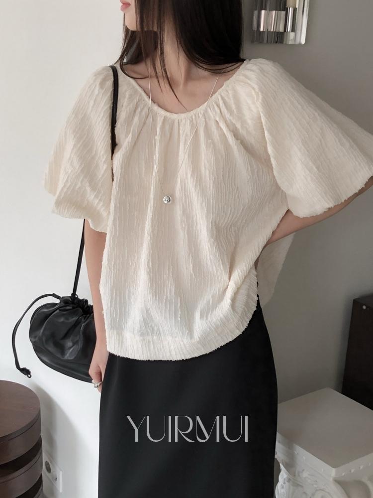 유이르무이 [빈티지 당일] Le Butter 르버터 웨어 코튼 자가드 셔링 퍼프 5부 반팔 하프 블라우스 2color