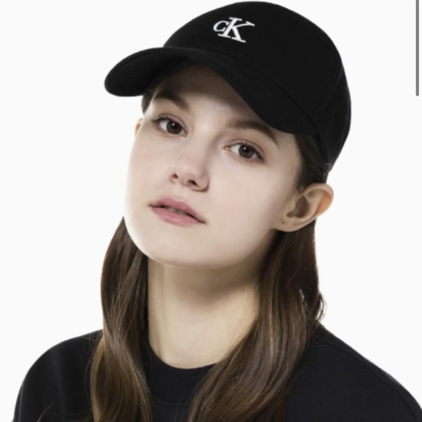 캘빈클라인 스몰로고 엠브로이더리 모자