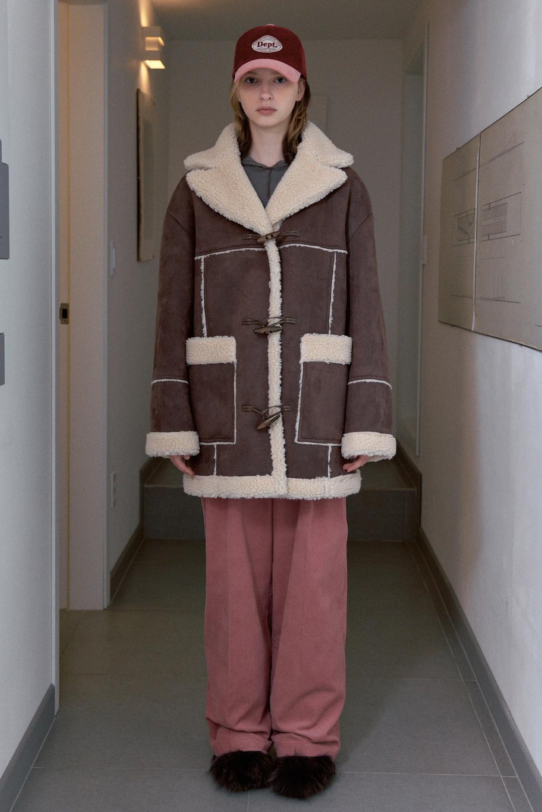 OVERSIZED SHEARLING JACKET