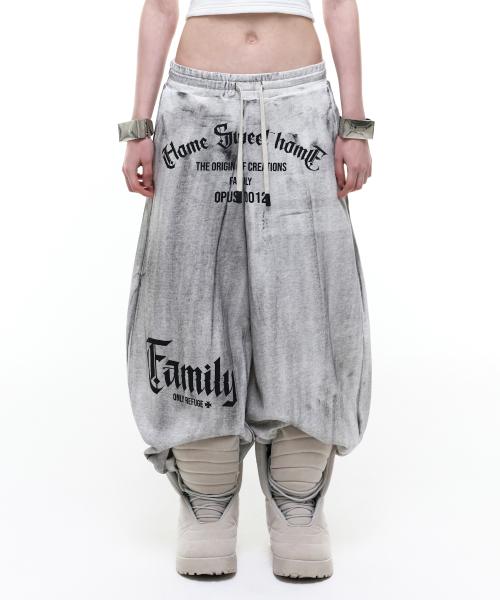 Op. 08 SWEET FAMILY BALLOON SWEAT PANTS DIRTY WHITE