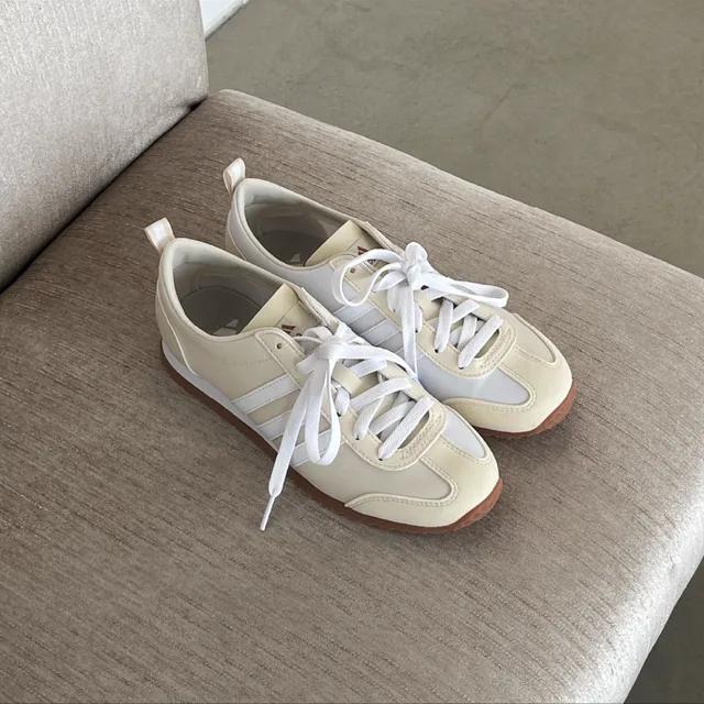 아디다스 조그 크림치즈 JI2435