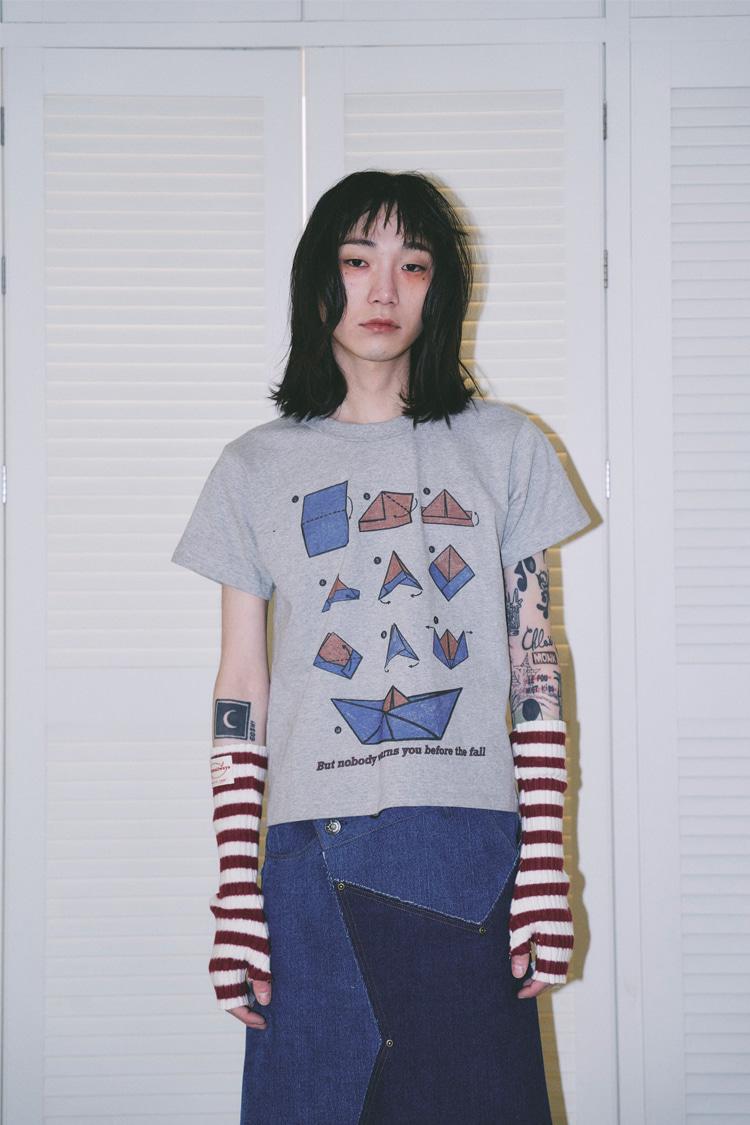 CRUMPLED VOYAGE T-SHIRT (GRAY)