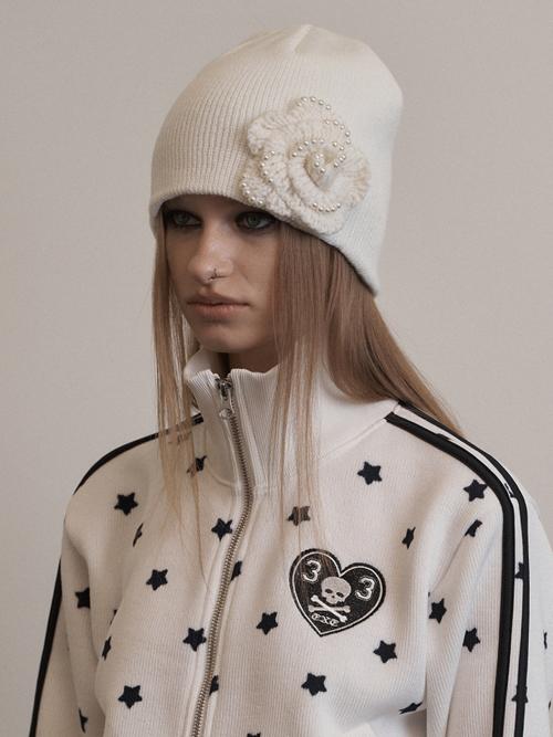 PEARL CORSAGE BEANIE / IVORY