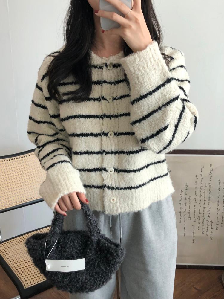 스노우 단가라 스트라이프 부클 가디건 [디셈브]