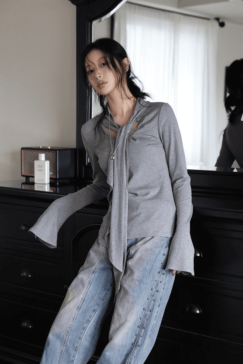 플레어 러플 긴팔 티셔츠