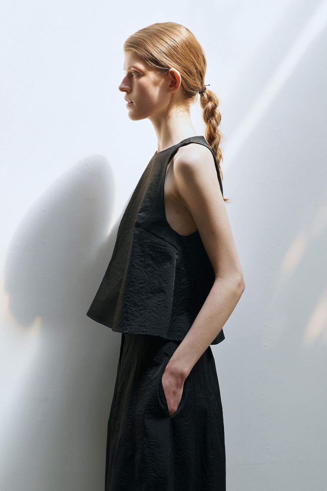 큐롯 셋업 슬리브리스 블라우스 (2컬러)