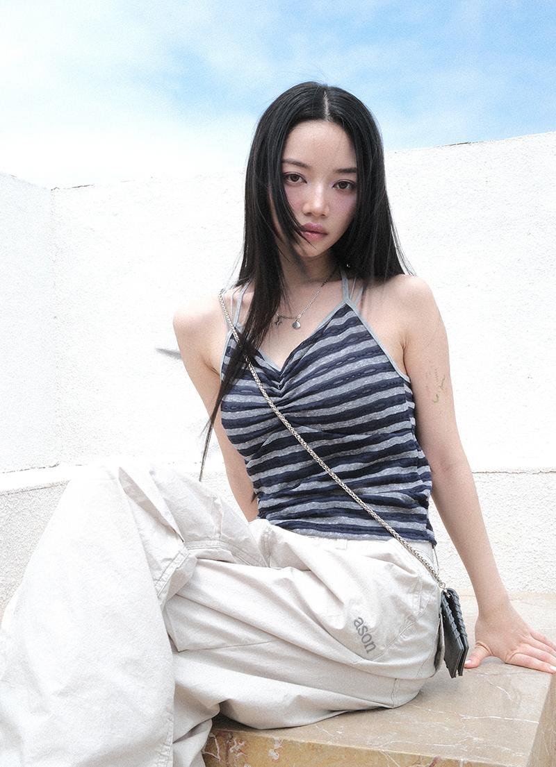 V SHIRRING SLEEVELESS / NAVY