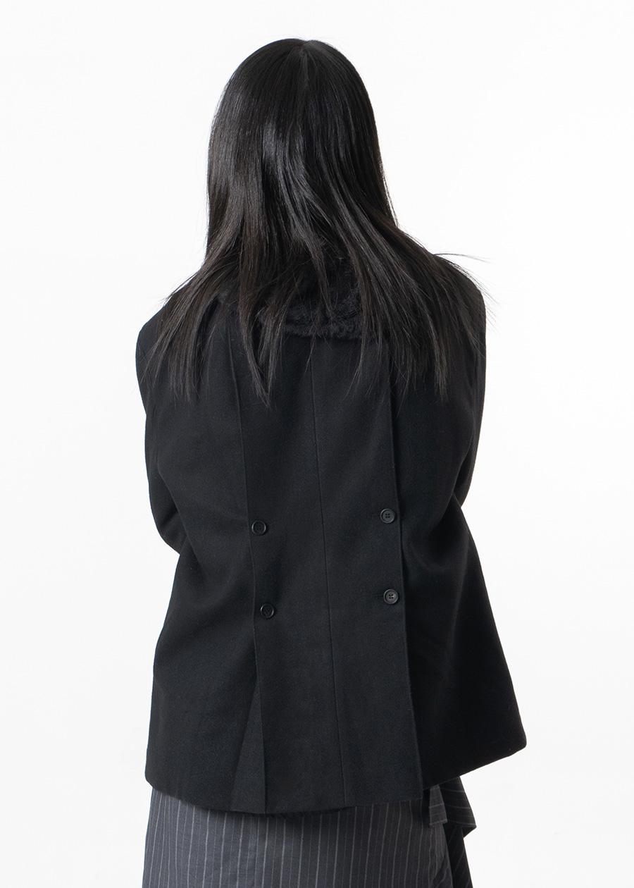 우화 BACK QUA BUTTON JACKET