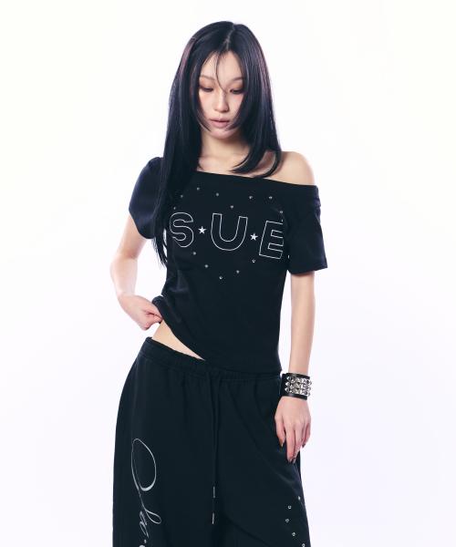 SUE WIDE NECK TOP / BLACK