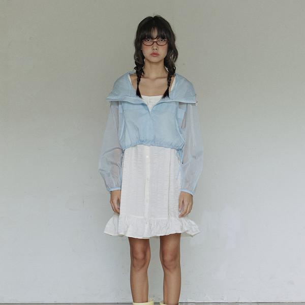 Crease wind breaker / Blue