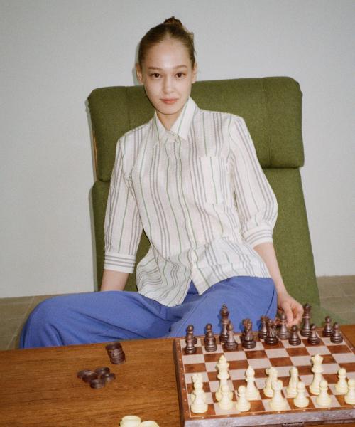 스트라이프 슬림 셔츠 도브