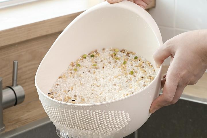 국산 세척볼 쌀세척 쌀씻는 통 도구 믹싱볼 양재기 타공볼 야채씻는그릇 채반 2colors