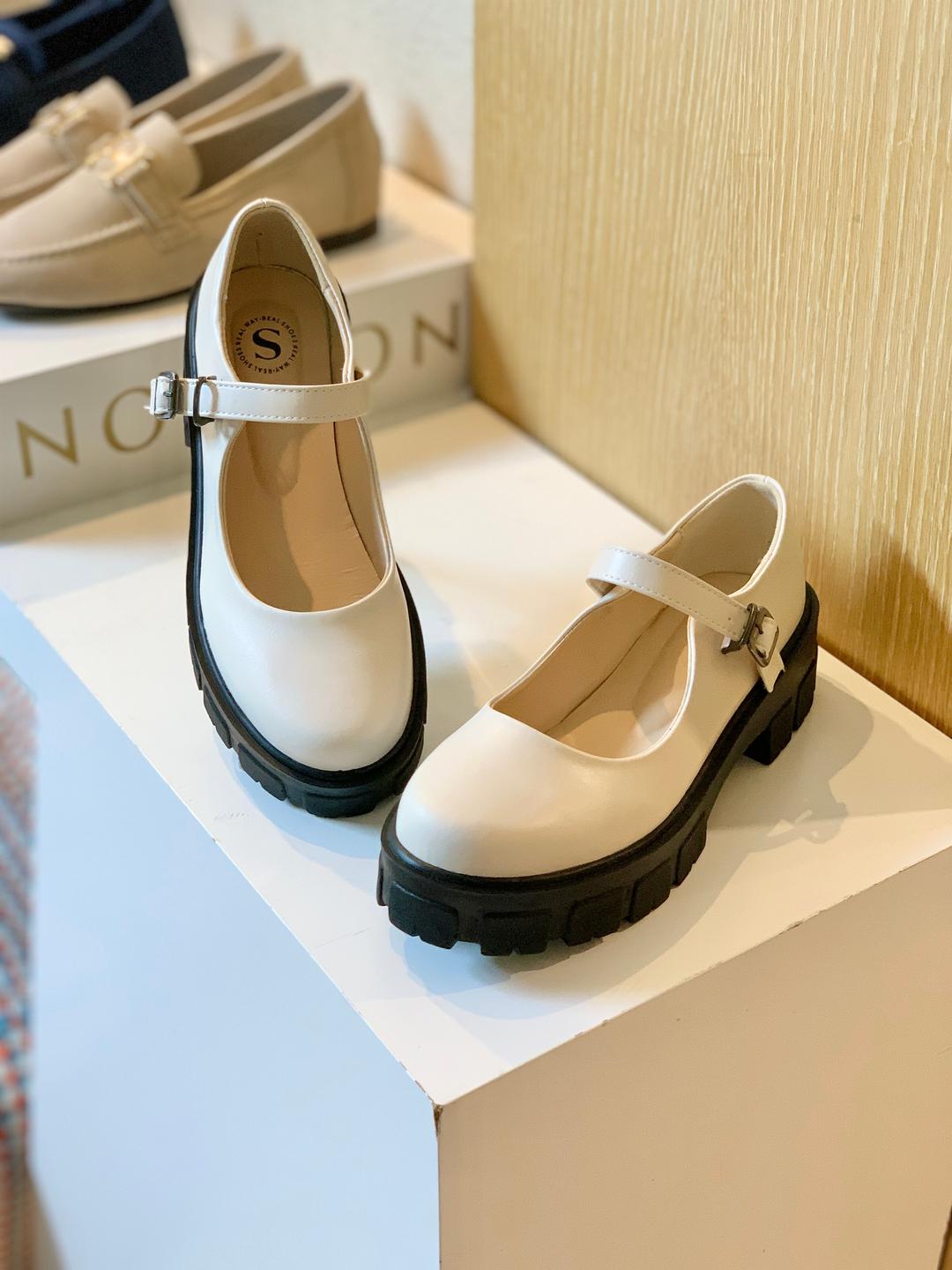 메이 라운드 스트랩 통굽 로퍼 4cm (1N410)