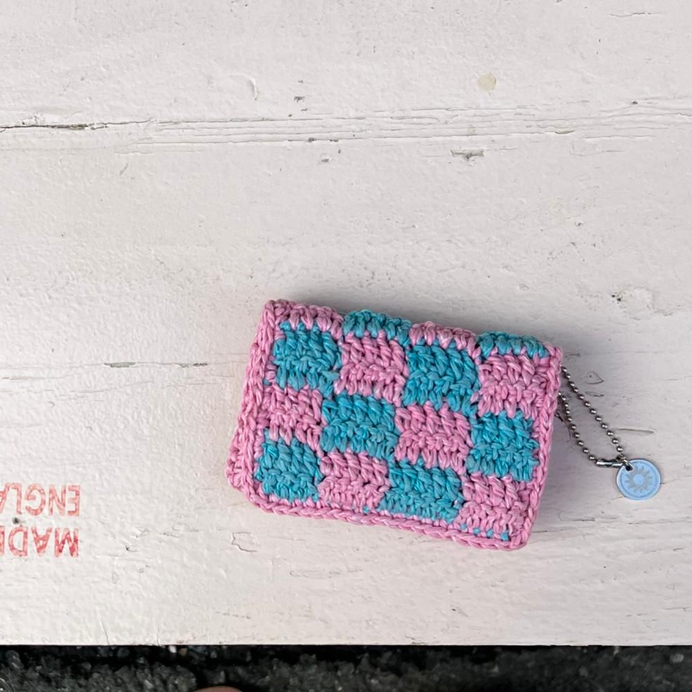 OIIT. Sherbet pink wallet