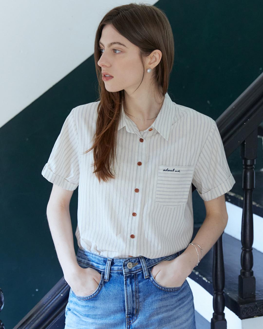 Vintage stripe wood button shirts - blue