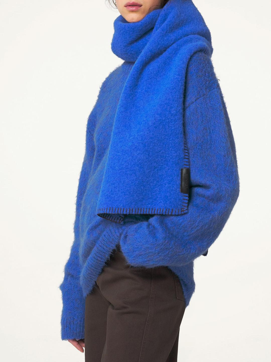 (UNISEX) Cocotte Fluffy Scarf - Electric Blue/Dark Chocolate