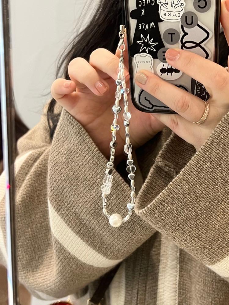 화이트 베어 하트 핸드폰 스트랩