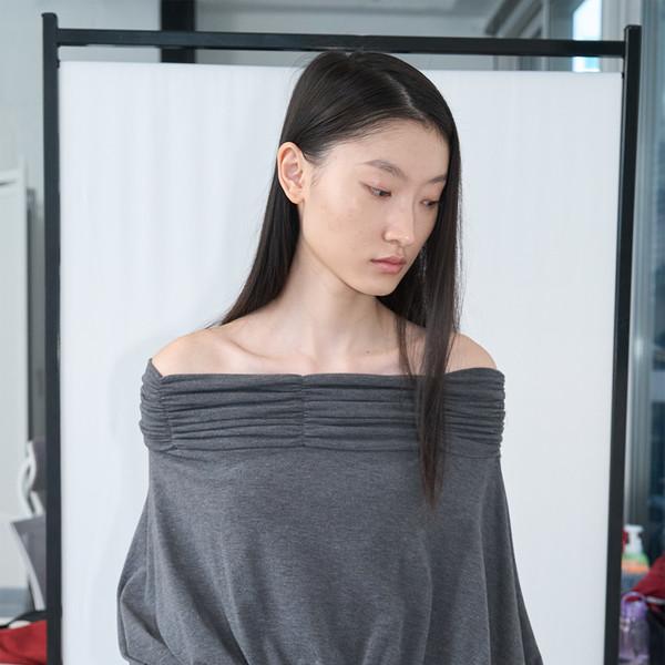 [2시 이전 오늘 출고] [MADE] Shirring Off-Shoulder Dress (Charcoal)