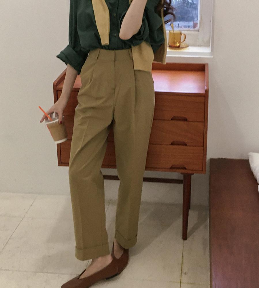 아무르 코튼 카브라 핀턱 일자 치노 슬랙스