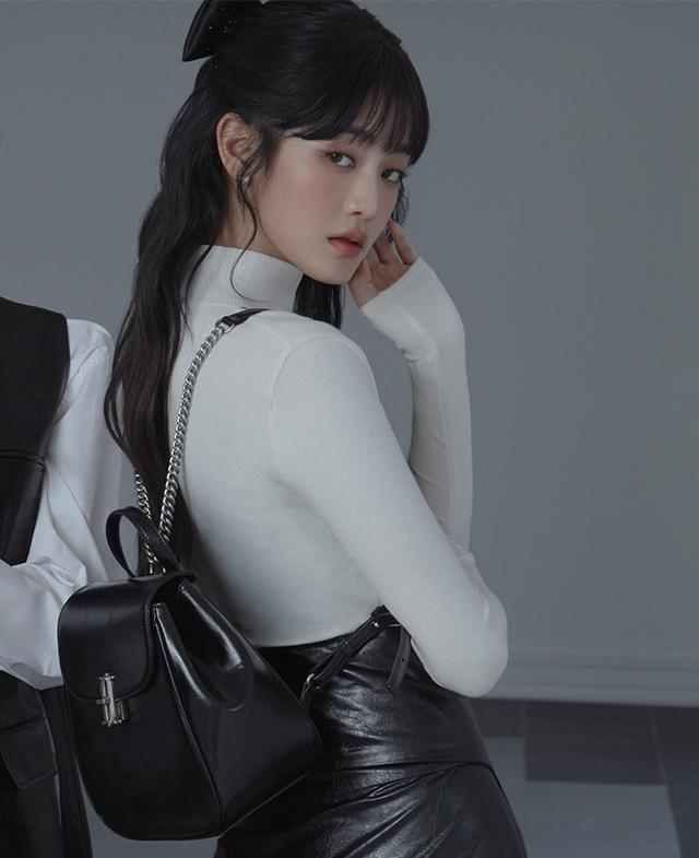 ALI SM 백팩 BK (JHNCHB4BS942BK980)