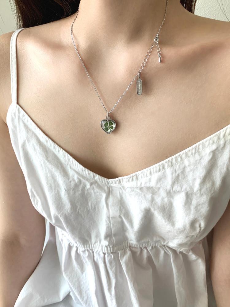 네잎클로버 생화 목걸이