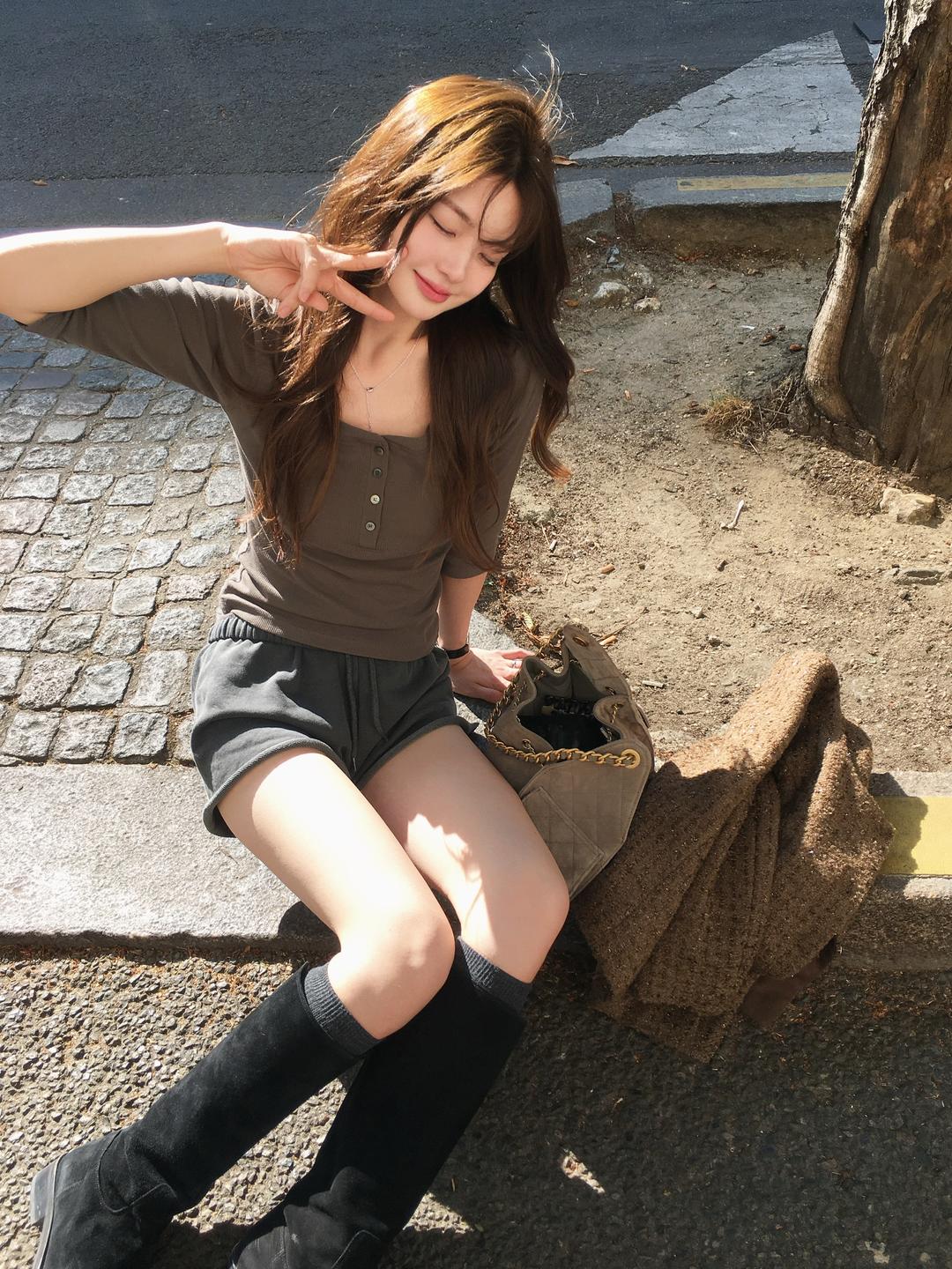 떠유니 (아이당일) 베지터블 vegetable 노어 버튼 티셔츠 7부 보트넥 슬림 베이직 떠유니