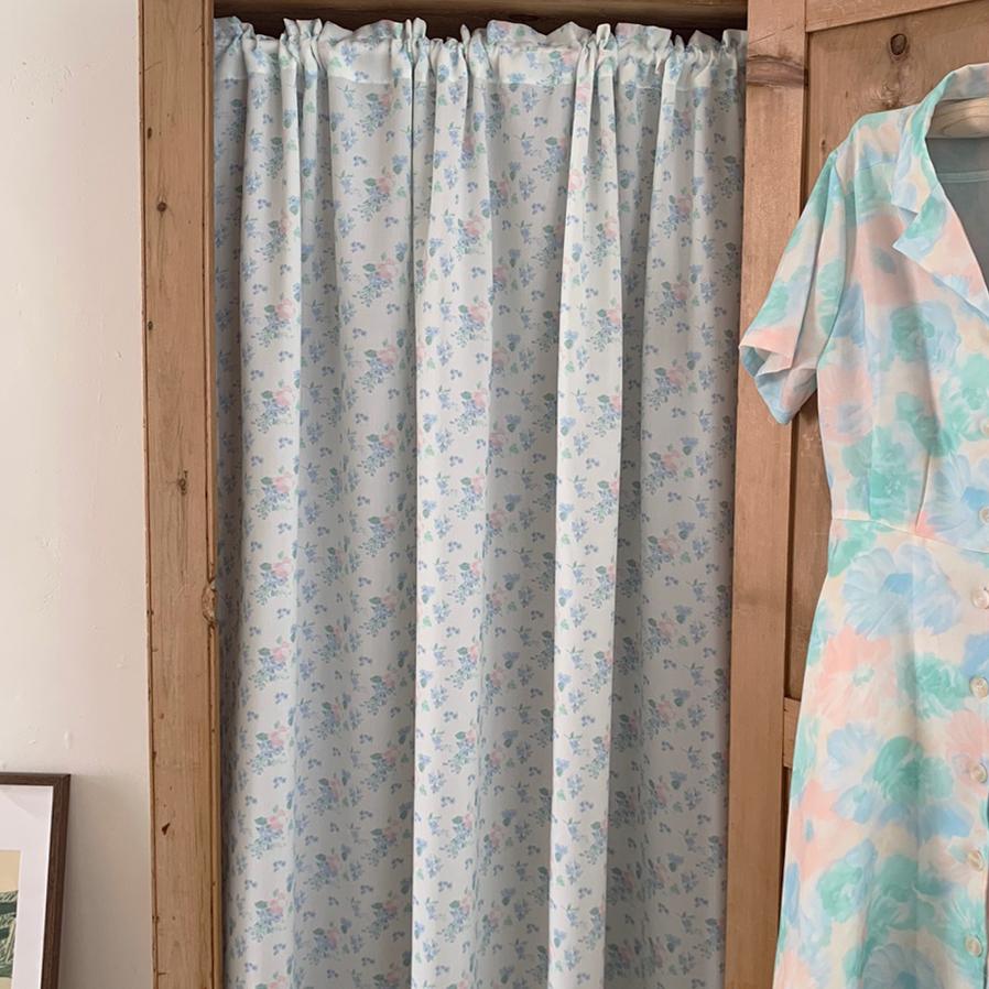 baby blue floral fabric