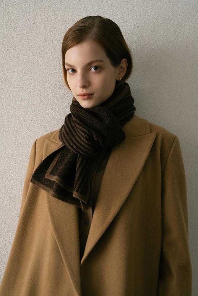 vino muffler - brown