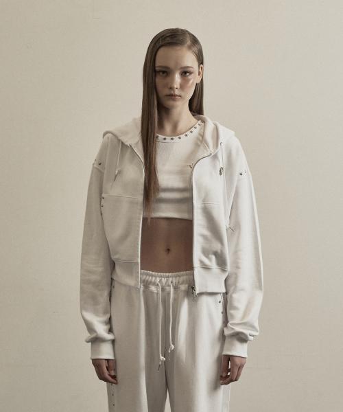 일리오(ILLIO)  White stud 2way hood zip-up - 사이즈 & 후기 | 무신사