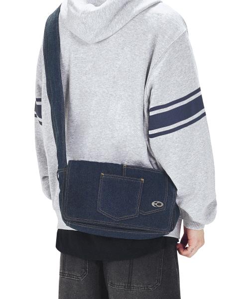 오와이(OY)  DOUBLE POCKETS PADDED CROSS BAG - BLUE - 사이즈 & 후기 | 무신사