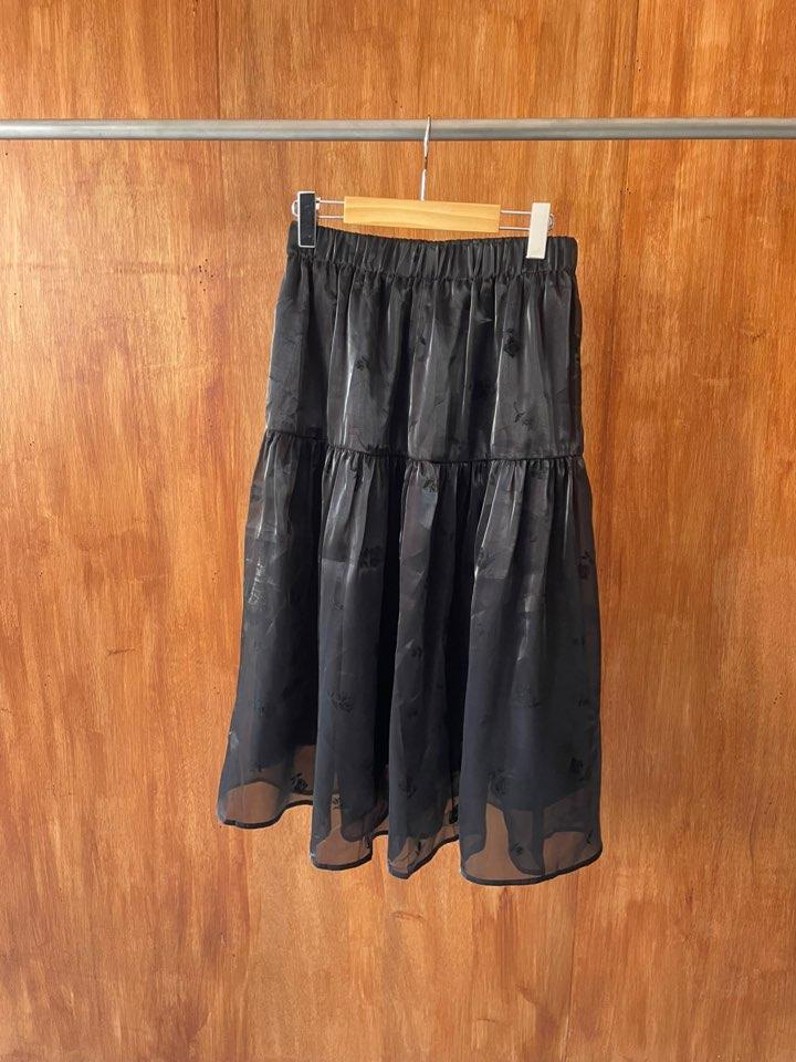 Sheer rose pattern skirt