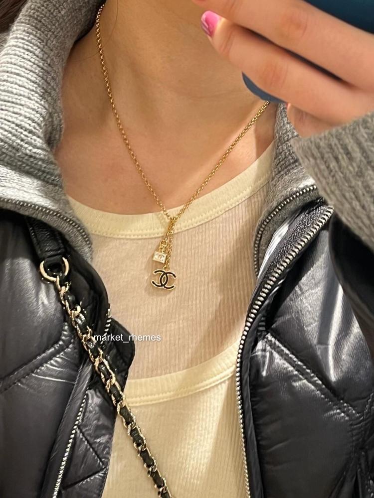 마켓 렘스 [샤넬] 샤넬 24SS 로고 목걸이 골드