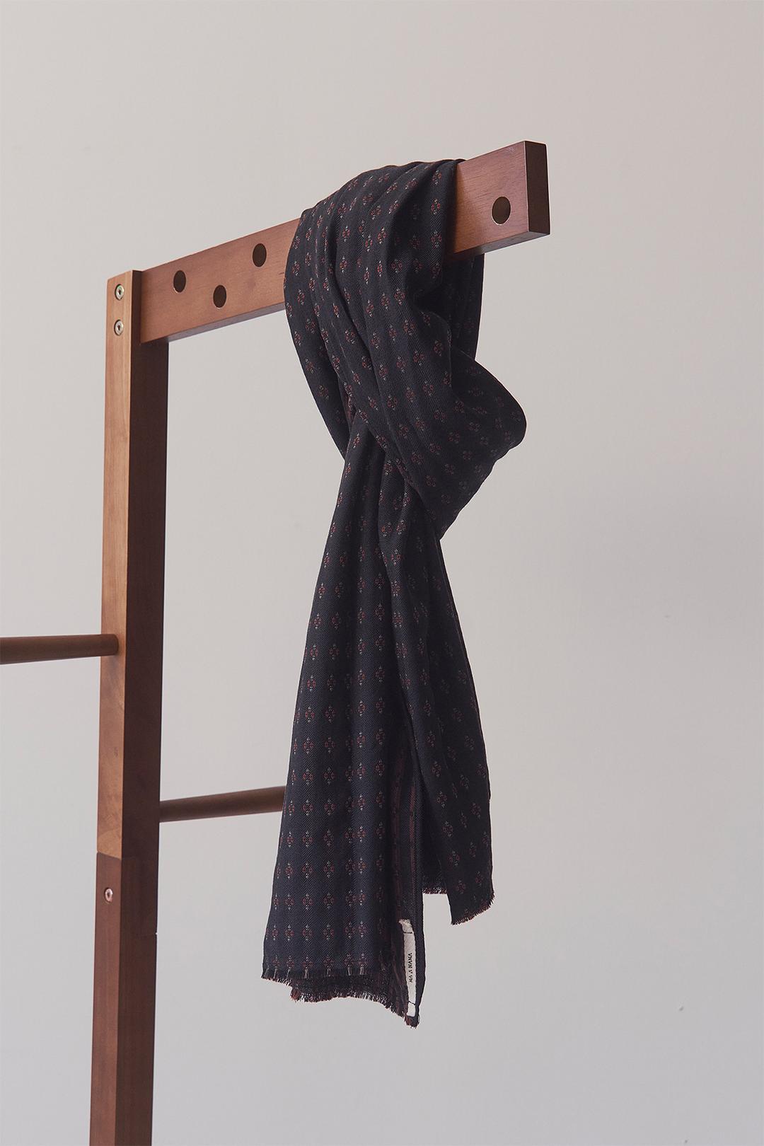 울 자카드 머플러 - 네이비