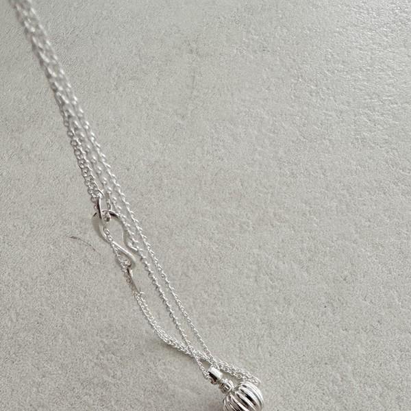 PERFUME NECKLACE